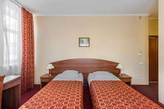 Гостиница Villa Classic Самара Стандартный двухместный номер с 2 отдельными кроватями-2